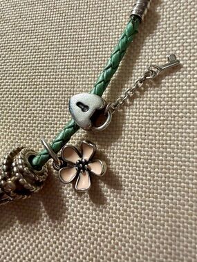 Silver 🛍️ 925 ALE authentic PANDORA dangle lock 🔐 and key 🔑 bead/charm charm